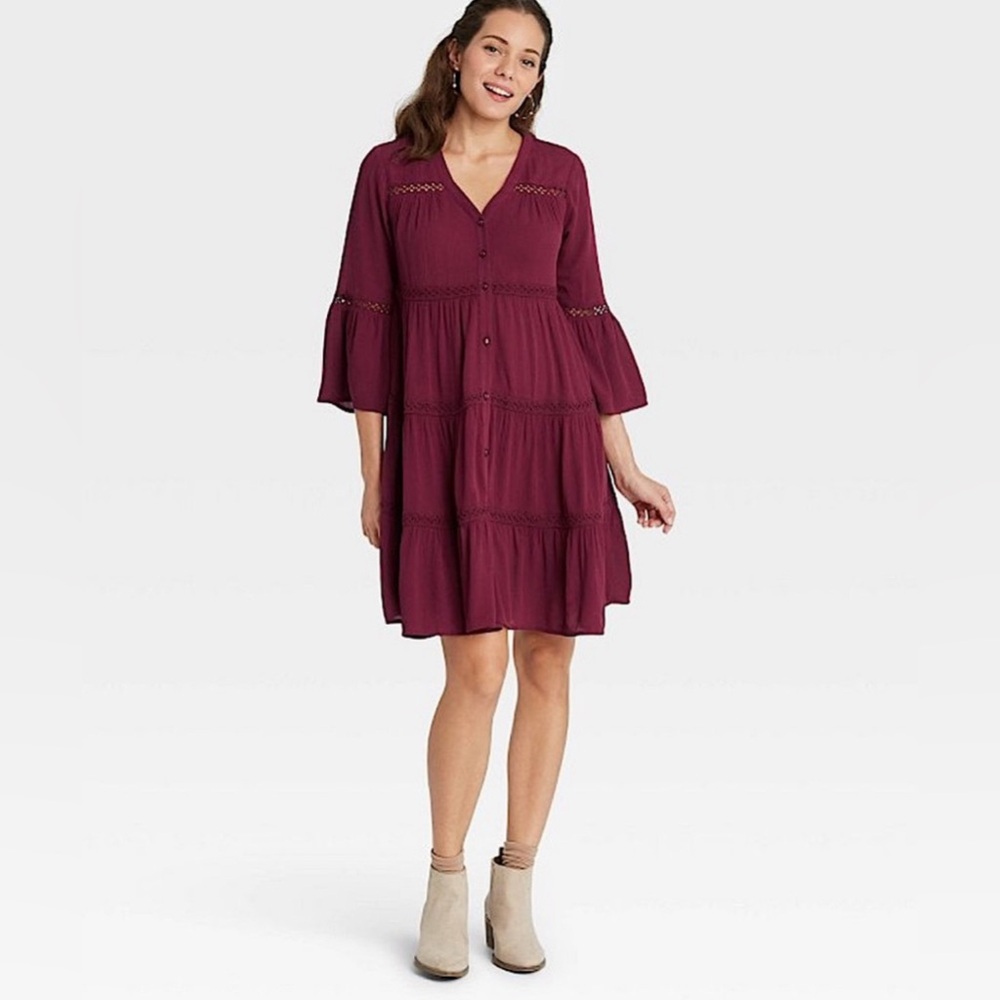 EUC- RETIRED BRAND Knox Rose Tiered Rayon Boho Dress w/Trumpet Sleeve